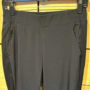 Athleta, Brooklyn Jogger, Black 4P in excellent condition